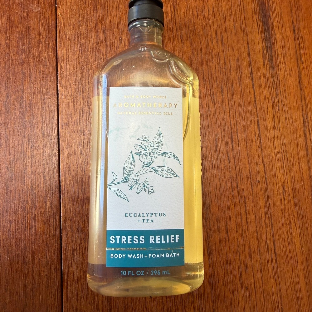 Bath & Body Works Aromatherapy Stress Relief Eucalyptus Tea Body Wash Foam Bath